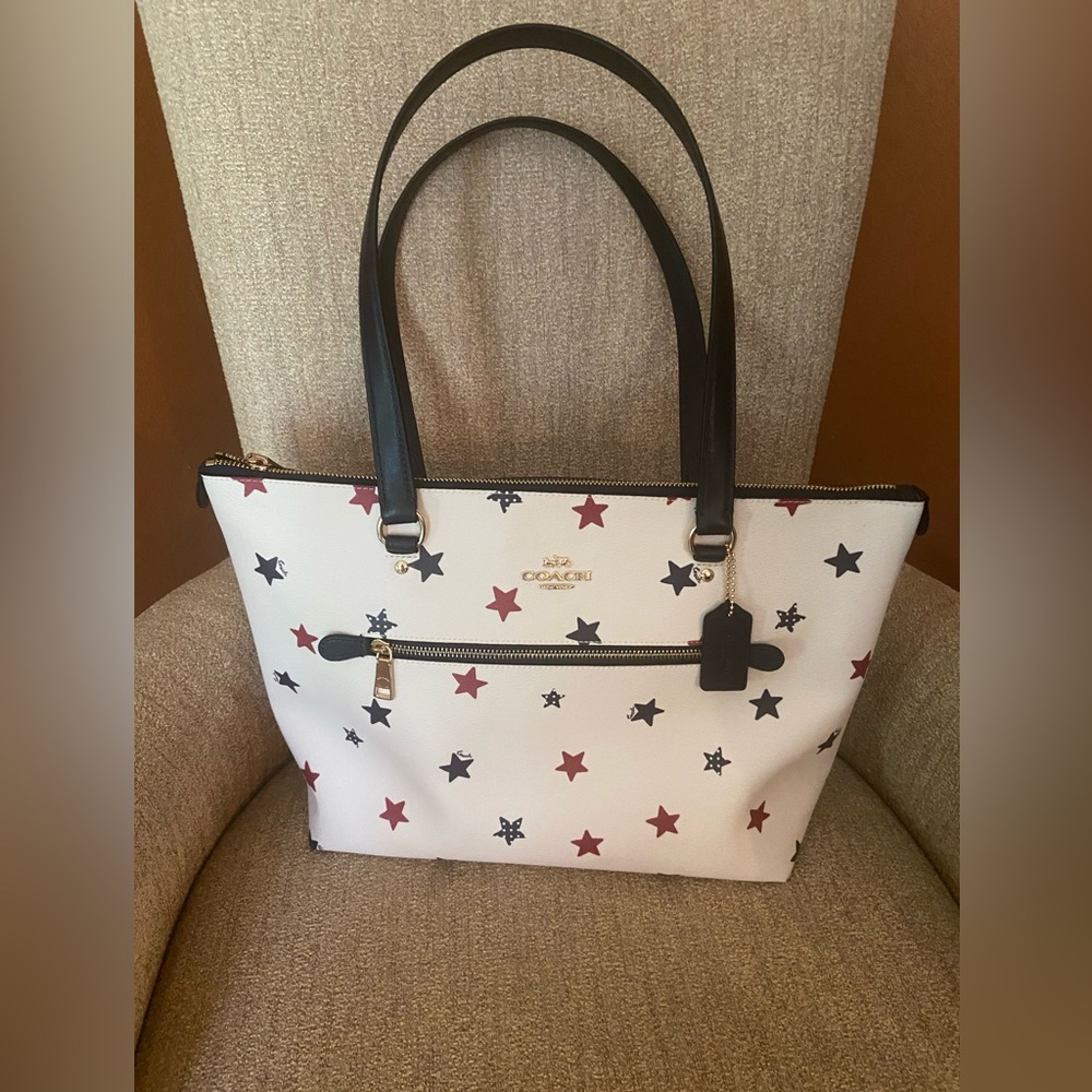 Coach Americana Star Print Gallery Tote NWOT